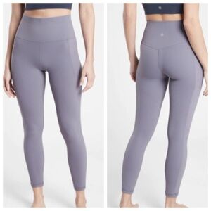 ATHLETA Salutation Stash Pocket II 7/8 Leggings Women’s Size XXS Tempest Violet